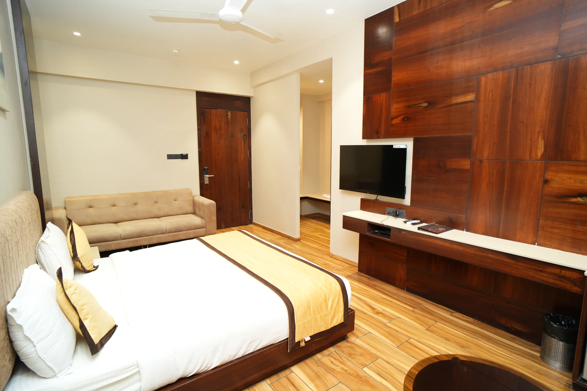 Super Deluxe Room